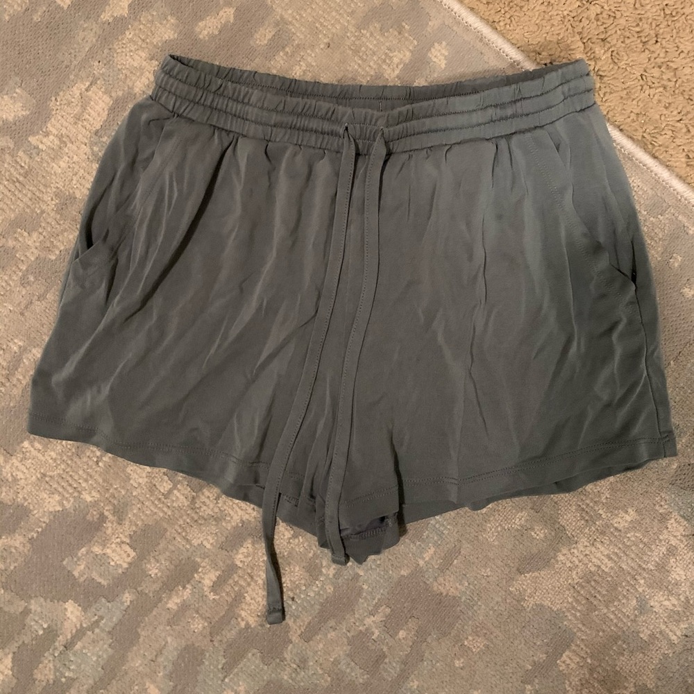 Aerie shorts size S!